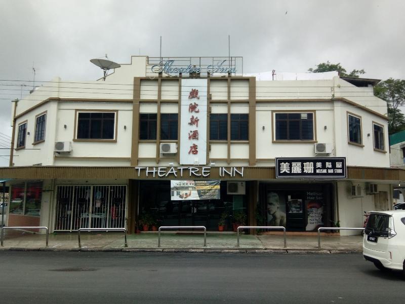 Theatreinn Sri Aman Exterior photo